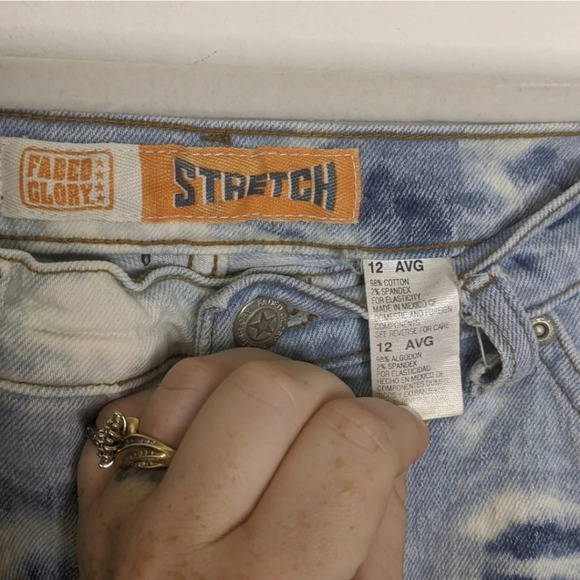 Homemade Bleach Dye Shredded High Rise Shorts -Size Medium - Picture 6 of 8